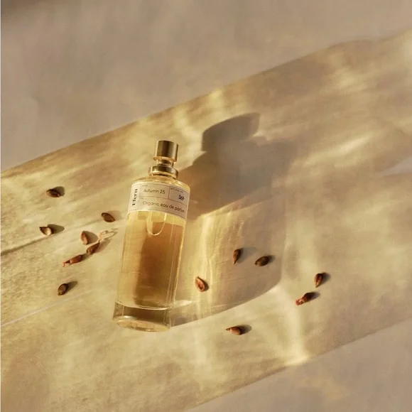 Ffern Autumn 25 Organic Eau de Parfum (1 fl oz) With diffuser. Used twice. - Picture 8 of 10